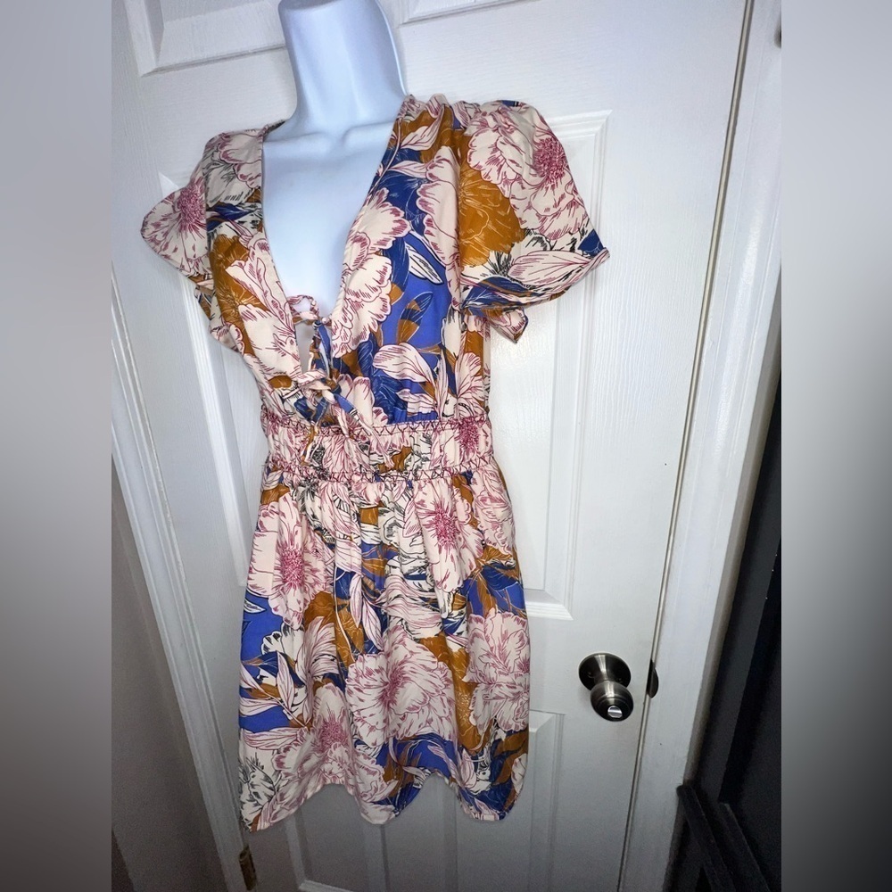 NWT B.O.G Band Of The Free Women’s Medium Blue Floral Short Sleeve Mini Dress M - Picture 14 of 15